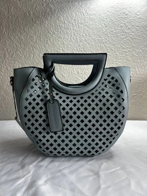 Bolso Sole Society Eppie Baby Azul Perforado Imitación Cuero Extraíble Cremallera Foto 1 de 4