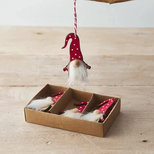 Graue hängende rote Gonks aus Holz - 6er Set - Bild 1 von 1