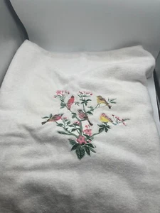 Vintage Fieldcrest Bath Towel White Floral Bird Boho Design, 23.5 x 44 inches! - Picture 1 of 8