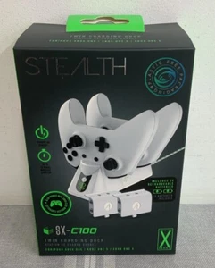 Stealth SX-C100 White Twin Charging Dock & 2 Batteries Xbox One - Zdjęcie 1 z 2