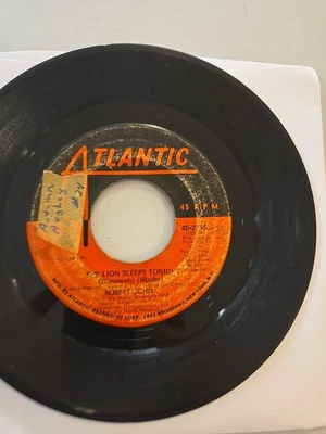 Robert John The Lion Sleeps Tonight / Janet 45-2846 45 RPM 1971 - Image 1 of 4