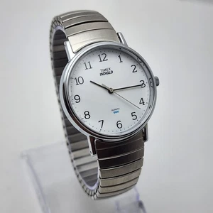 VINTAGE TIMEX INDIGLO Classic Silver Tone WR 30M Analog MEN'S WATCH - Picture 1 of 10