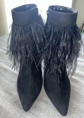 Botines glamorosos de plumas de avestruz negros Nina para mujer talla 8,5 Foto 1 de 4