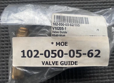 Guía de válvulas Mercedes-Benz - 102-050-05-62 - Se adapta a Mercedes 190E 1984-1993 Foto 1 de 2