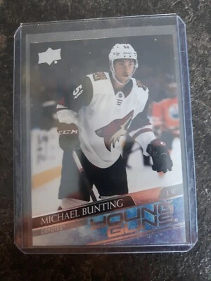 2020-21 Upper Deck Extended Series Young Guns Michael Bunting YG RC Card# 727 - Image 1 of 2