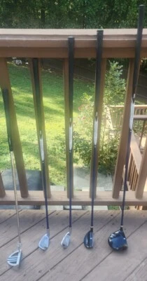 Maxfli Rev 3 Junior 4 Golf Club Iron Set Right Hand Graphite Putter Walter Hagen - Image 1 of 4