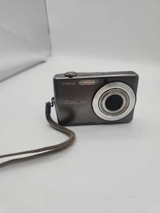 FAULTY Casio Exilim 7.2MP, 3x Optical Zoom Compact Digital Camera (EX-Z700) - Picture 1 of 7