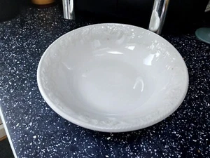 BHS LINCOLN SERVING / FRUIT BOWL - Picture 1 of 3