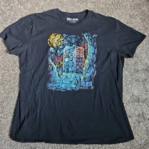 Dr. Who and The Daleks Mens 2XL Tardis Painting Short Sleeve BBC - Police Box - Picture 1 of 7