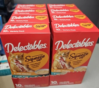 8 X Delectables SqueezeUp Lickable Cat Treats 10 pk/each 5 Chick/5 Tuna 10/7/26 - Image 1 of 3