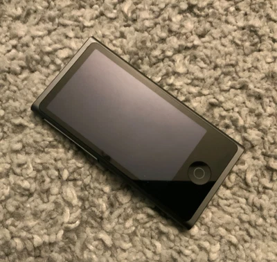 Apple iPod Nano 7th Gen 16GB Space Grey Please read description ref.E - Image 1 of 2