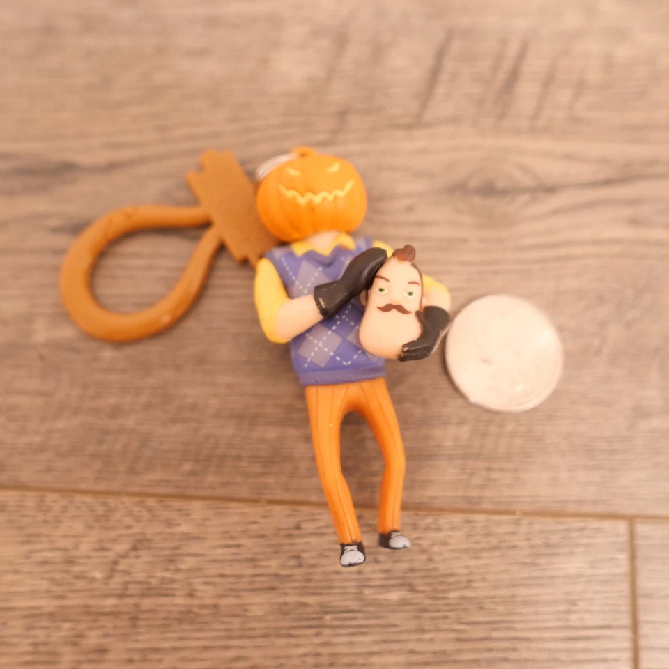 Hello Neighbor Colgador Coleccionables Mini Figuras Mochila Clips Cabeza de Calabaza Foto 1 de 1