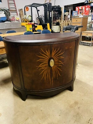 L54534EC: AMERICAN DREW Bob Mackie Cómoda Moderna Armario Foto 1 de 3