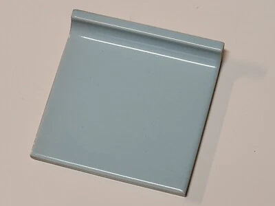 De colección. Azulejo Tilecrest Ceramic Cove Edge años 60 4 1/4" azul claro brillante NUEVO Foto 1 de 3
