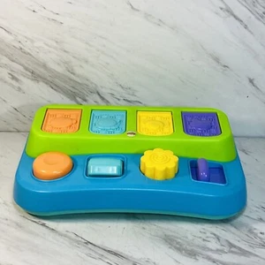 Fisher Price Hide & Peek Pop-Up Surprise BabyToddler Toy Development Sensory - Picture 1 of 4