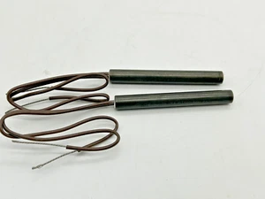 Lot of 2 Chromalox CIR-30401 Heater Cartridges - Picture 1 of 6