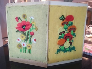 Vintage 70er Retro Boho Pilze Blumen süß Biene Garn Stickerei Nadelspitze  - Bild 1 von 3