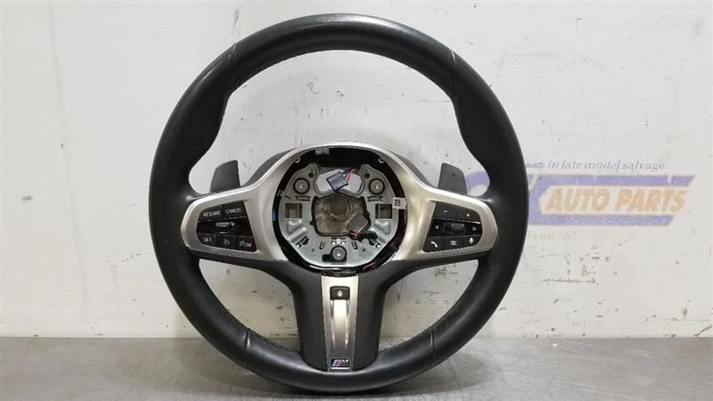 BMW M235i 2020 volante OEM 20 cuero negro térmico  Foto 1 de 4