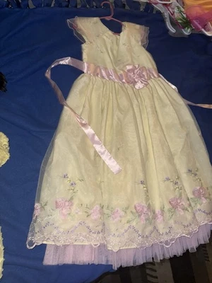 Jona Michelle Size 8 Yellow Dress Pink Roses  - Image 1 of 4