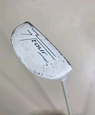 Wilson Tour Junior Mallet Putter RH Graphite Soft Tip Shaft 28" High Launch  - Image 1 of 4