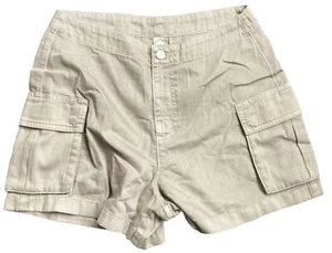 Pantaloncini cargo donna beige denim chiusura a bottoni vita 15 - Foto 1 di 5