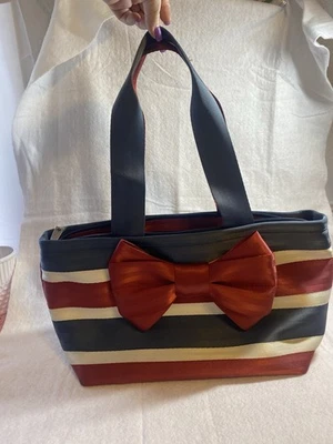 Harveys 安全带包 Spangled Bow 托特包 二手状况完好 — 第 1/4 张图片