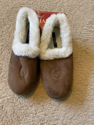 NWT Chaps Comfy Faux Fur Non-Skid Bootie Slippers Chocolate Size XL 9.5-10.5 - Image 1 of 4