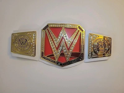2016 WWE World Wrestling Women's Champion Belt White & Red Toy Replica - Image 1 of 4