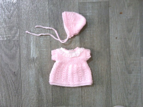 VETEMENTS ABITO E COFANO IN MAGLIA PER BAMBOLE 8"