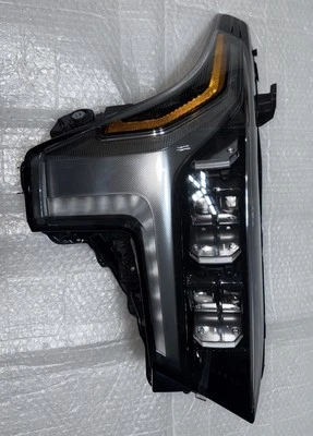 2022 2023 2024 2025 TOYOTA TUNDRA SEQUOIA LED HEADLIGHT PROJECTOR STYLE LH OEM - Image 1 of 4
