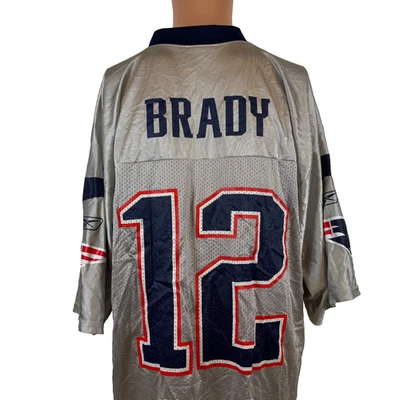 Camiseta Reebok Tom Brady Para Hombre Talla L New England Patriots NFL Plateada Alterna Foto 1 de 4