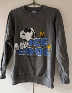 VINTAGE Snoopy Sweatshirt Adult Medium Sportswear - Picture 1 of 6