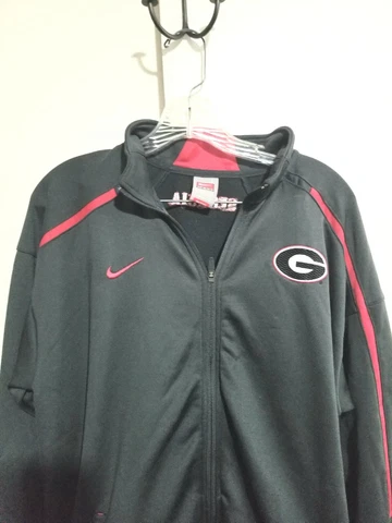 Vintage Nike Georgia Bulldogs Sweatsuit. Gray Jacket Size Large Pants Size Med Cover