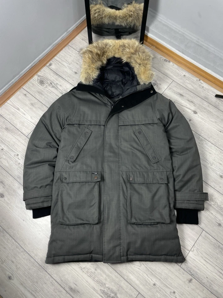 Parka de nieve de invierno Nobis ajustada Yves con capucha forrada de piel gris acero L Foto 1 de 4