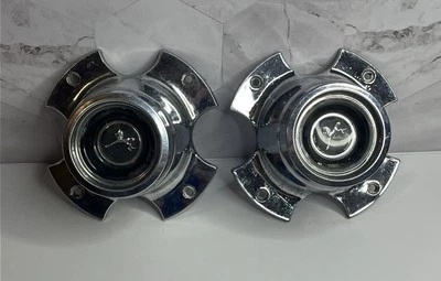 Tapa central de rueda cromada X2 D32A-1141-AA 1971-80 Ford Pinto Mustang II fabricante de equipos originales usada Foto 1 de 4