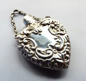 VINTAGE SOLID SILVER HEART SHAPED CHATELAINE SCENT BOTTLE REPOUSSE SILVER FLASK - Picture 1 of 7