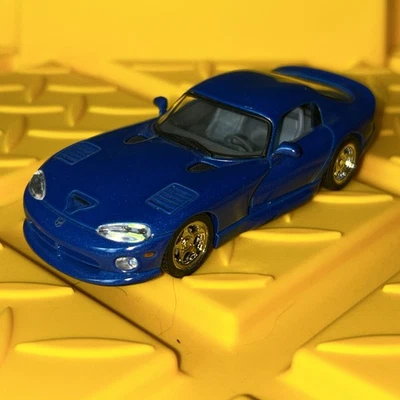 Minichamps 1/43 Scale 430 144021 - 1993 Dodge Viper Coupe - Blue Loose 1:43 - Image 1 of 4