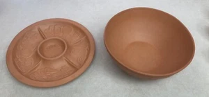 GOURMET-TOPF Clay Server Platter Chips Dip & Serving Bowl  1980 Vintage New Rare - Picture 1 of 14