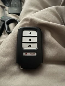 Honda Pilot Accord CR-V Keys OEM honda key fob shell - Picture 1 of 11