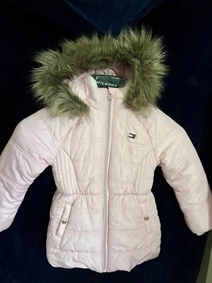 Chaqueta Tommy Hilfiger Rosa Hinchada con Capucha Forrada de Piel. XS niño pequeño 5/6. Foto 1 de 4