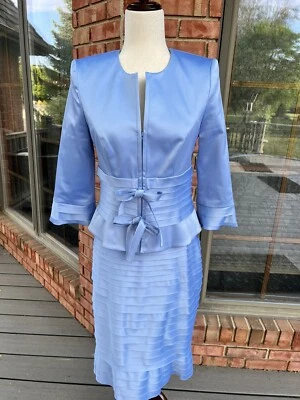 Traje Formal Falda Dos Piezas Colección JS - Talla 4 Azul Foto 1 de 4
