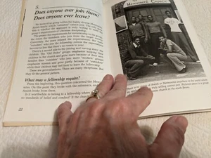 20 Most Asked Questions about the Amish & Mennonites  (People's Place) - GOOD - Picture 1 of 7