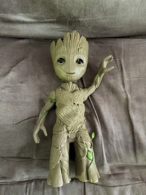 Figura Hasbro Guardianes de la Galaxia Vol 2 Baby Groot 2016 de Marvel no funciona Foto 1 de 4