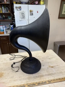 Vintage Trimm Concert Model Phonograph Horn Speaker Trimm Radio Mfg. Working - Picture 1 of 16