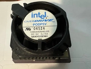 Intel PODP5V 486 Pentium OVERDRIVE Sz990 Socket 3 PODP5V63 63mhz - Picture 1 of 3