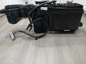 Genuine GM Reservoir 87867197 NOT SURE IF I LISTED THIS CORECTILY/PARTS/REPAIR - Bild 1 von 21