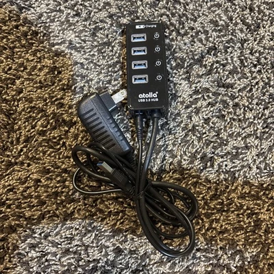 Atolla 4-Port USB 3.0 Hub with 4 Data Ports, black. Works - Image 1 of 4