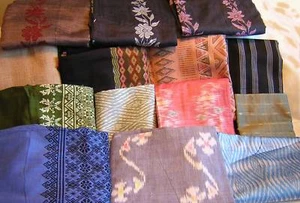 HAND WOVEN; LONGYI SARONG COVER UP SKIRT Southeast Asia - Picture 1 of 14