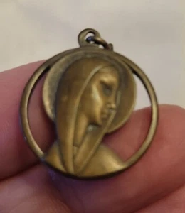 RAR Antik Mutter Maria Rückseite JESUS mit HERZ Anhänger Bronze gemarkt ITALIEN - Bild 1 von 4