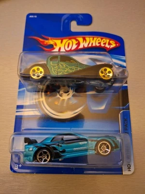 Paquete de 2 Hot Wheels: verde azulado Nissan Skyline GT-R (R32) Dropstars y verde '37 Bugatti Foto 1 de 4